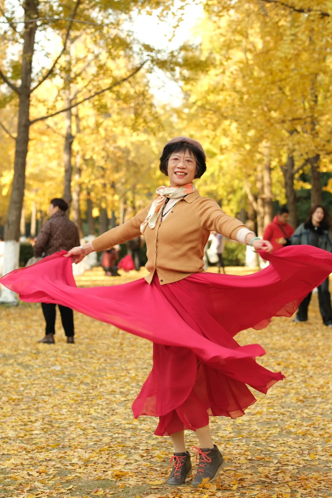 中老年人舞蹈养生干货，照着练就对了